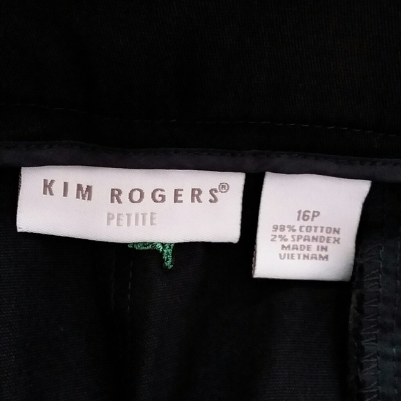 KIM ROGERS PETITE CHERRY EMBROIDERED CAPRI PANTS - Picture 4 of 8